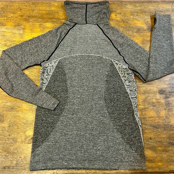 RBX Charcoal and Light Gray Women's Hoodie size medium - Picture 2 of 4